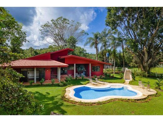 Luxury home in Quepos, Provincia de Puntarenas
