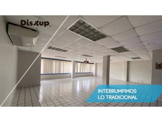 Edificio en San José, Cantón de San José