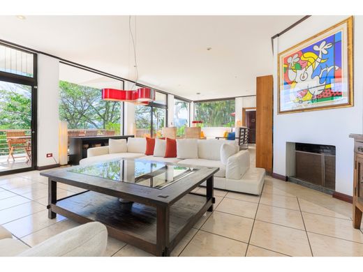 Casa di lusso a Escazú, Provincia de San José