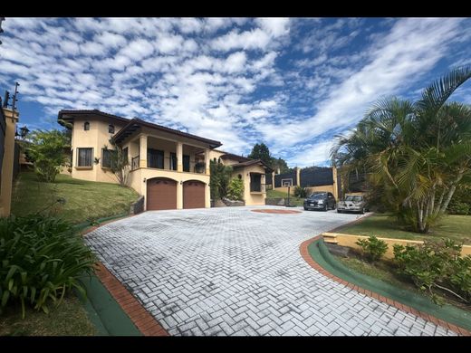 Casa de lujo en Santa Bárbaraa, Provincia de Heredia