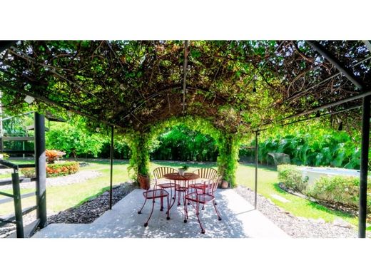 Πολυτελή κατοικία σε Guácima, Cantón de Alajuela