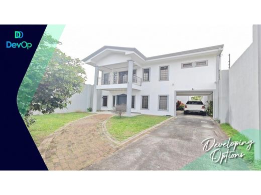 Casa di lusso a Santo Domingo, Provincia de Heredia