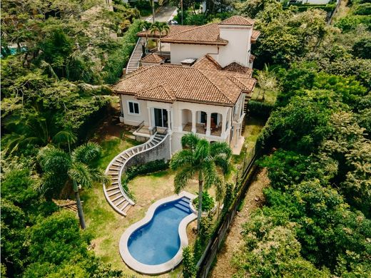 Luxury home in Santa Ana, Provincia de San José