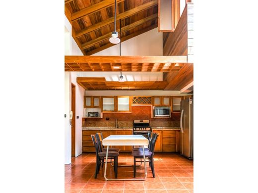 Luxury home in San Rafael, Provincia de Heredia