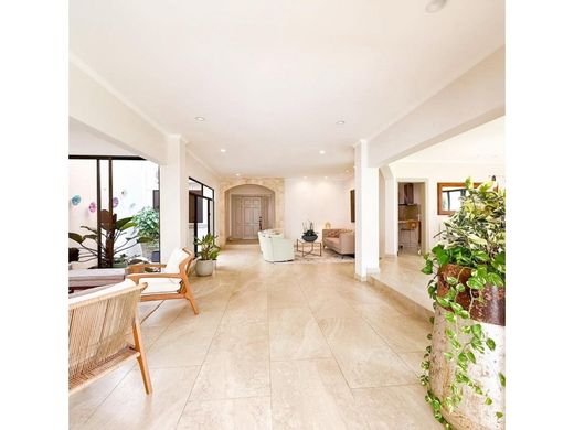 Luxury home in Santa Ana, Provincia de San José