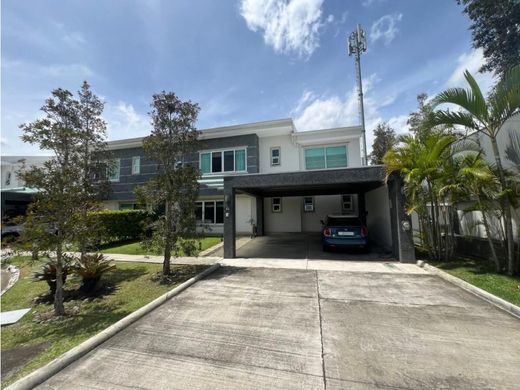 Maison de luxe à Santa Ana, Provincia de San José