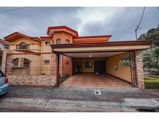 Luxury home in San Vicente de Moravia, Moravia