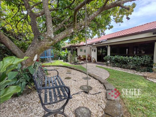 Casa di lusso a Escazú, Provincia de San José