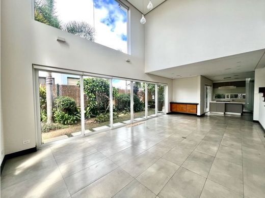 Casa di lusso a Santa Ana, Provincia de San José