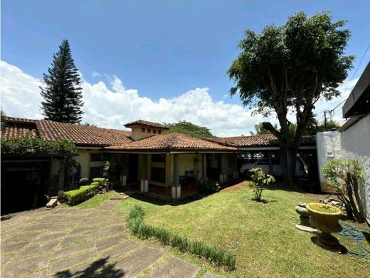 Casa di lusso a Escazú, Provincia de San José