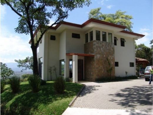 Luxus-Haus in Colón, Mora