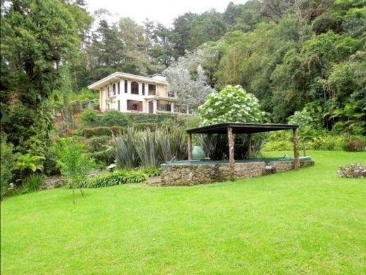 Luxury home in Santa Bárbaraa, Provincia de Heredia