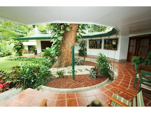 豪宅  Santa Ana, Provincia de San José