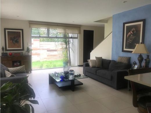 Complesso residenziale a Santa Ana, Provincia de San José