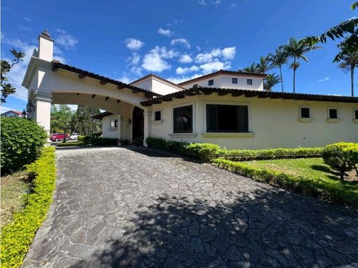 豪宅  Santa Ana, Provincia de San José