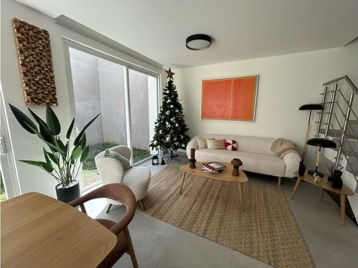 Luxury home in Santa Ana, Provincia de San José