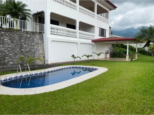Casa de lujo en Santa Ana, Provincia de San José