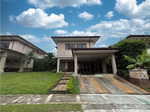 Casa di lusso a Santa Ana, Provincia de San José