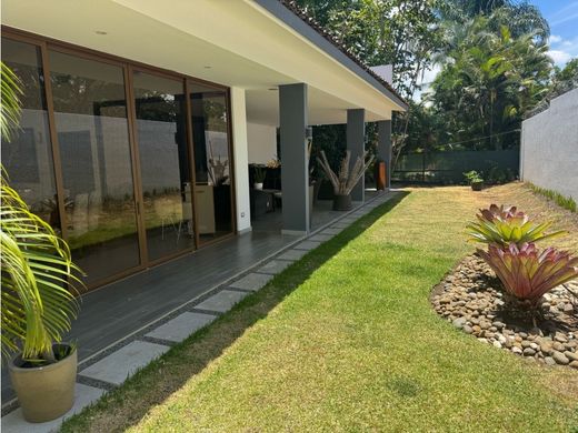 호화 저택 / Santa Ana, Provincia de San José