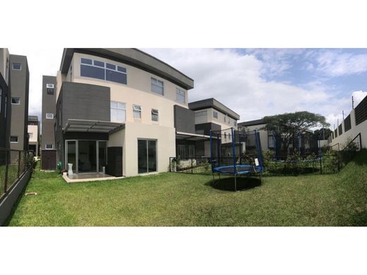 호화 저택 / Santa Ana, Provincia de San José