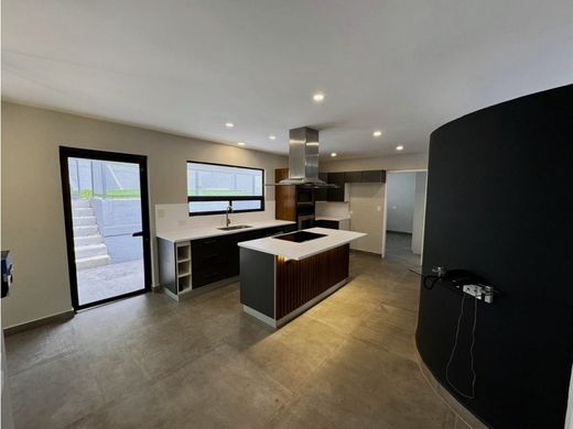 Luxus-Haus in Escazú, Provincia de San José