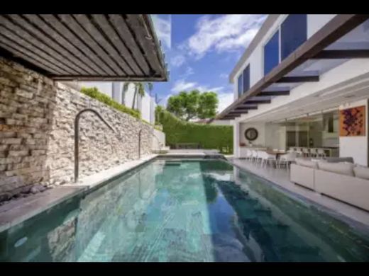 Πολυτελή κατοικία σε Santa Ana, Provincia de San José