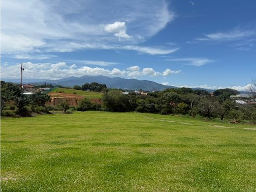 Grond in Alajuela, Cantón de Alajuela