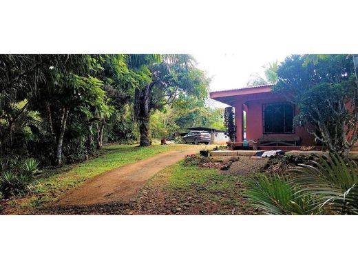 Casa rural / Casa de pueblo en Bajo Pérez, Acosta