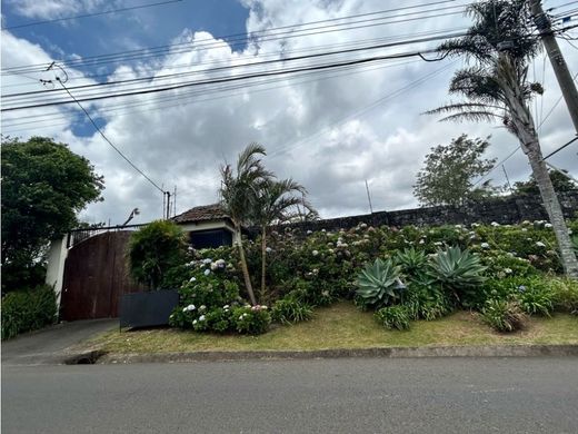 Casa rural / Casa de pueblo en San Rafael, Provincia de Heredia