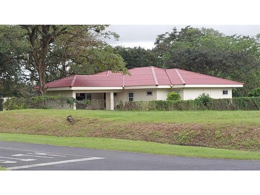 Luxury home in Guácima, Cantón de Alajuela