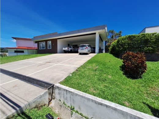 Luxury home in Alajuela, Cantón de Alajuela