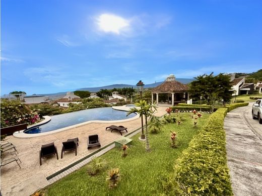 Casa di lusso a Santa Ana, Provincia de San José