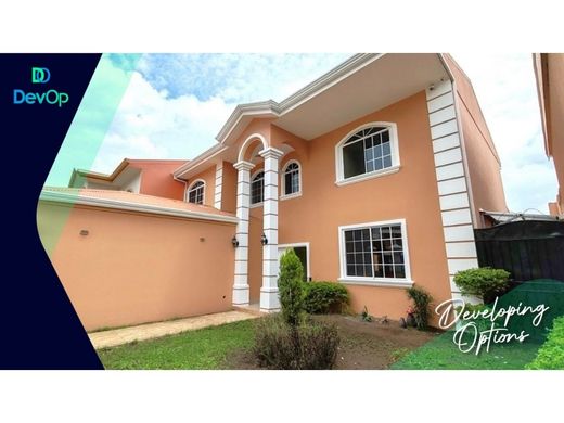 호화 저택 / Escazú, Provincia de San José