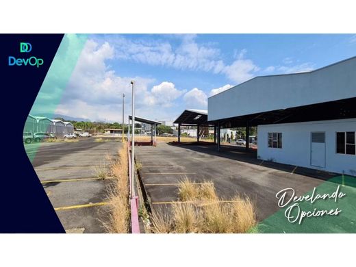 أرض ﻓﻲ Carlos María Ulloa, Provincia de San José