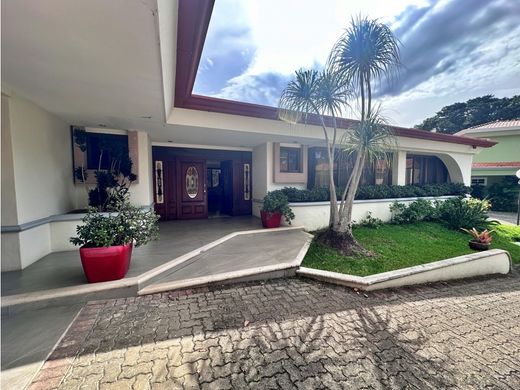 Casa de lujo en Escazú, Provincia de San José
