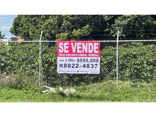 Grundstück in Santo Domingo, Provincia de Heredia