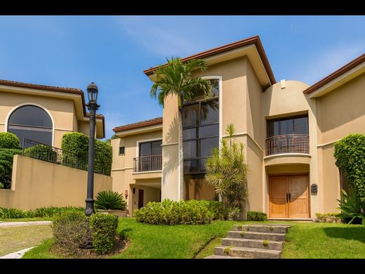 Luxus-Haus in Escazú, Provincia de San José