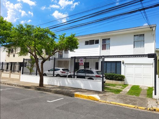 Casa de luxo - Escalante, Goicoechea