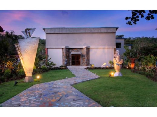 Penthouse w Jacó, Garabito