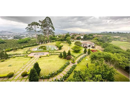 Curridabat, Provincia de San Joséの高級住宅