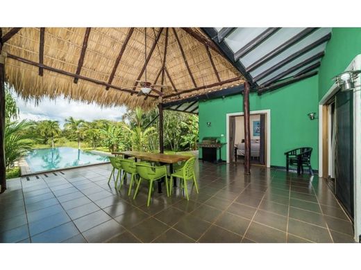 منزل ﻓﻲ Tamarindo, Santa Cruz