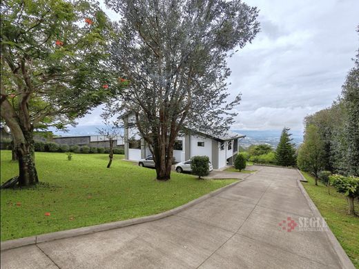 Casa di lusso a Barva, Provincia de Heredia