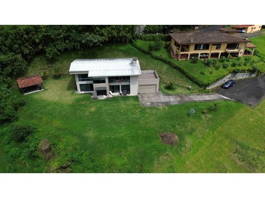 Luxe woning in Guadalupe, Goicoechea