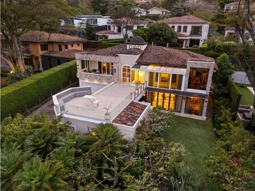 Luxury home in Escazú, Provincia de San José