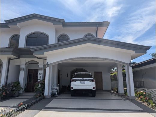 Casa de luxo - Santo Domingo, Provincia de Heredia