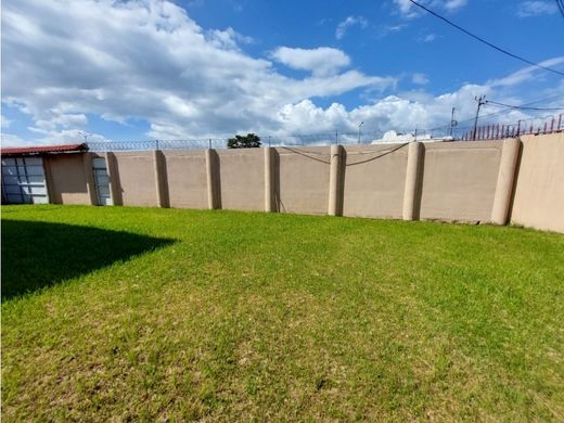 토지 / Santa Ana, Provincia de San José