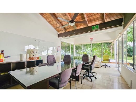 Ofis San José, Cantón de San José