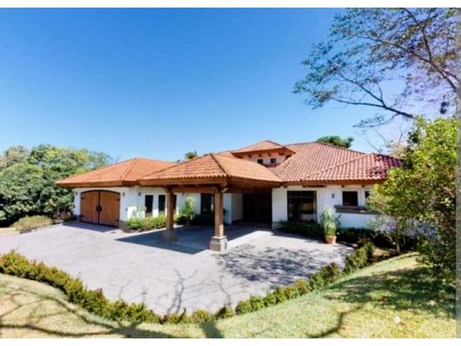 Πολυτελή κατοικία σε Santa Ana, Provincia de San José