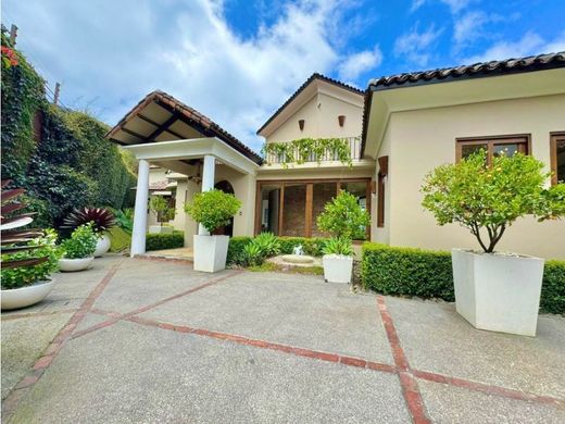 Luksusowy dom w Escazú, Provincia de San José