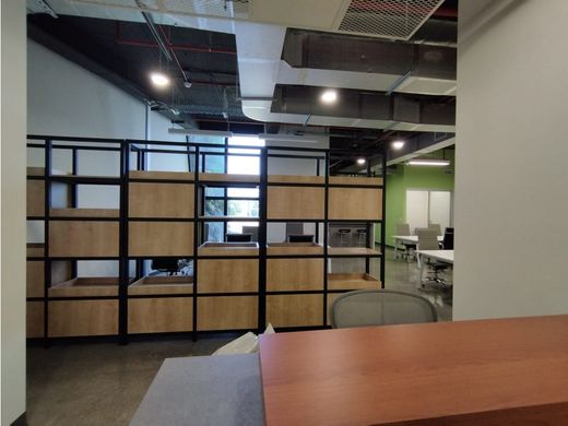 Ufficio a Belén, Carrillo